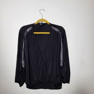 🌹 MARCIANO Bat Wing Top Black with faux leather trim detail womens size Small